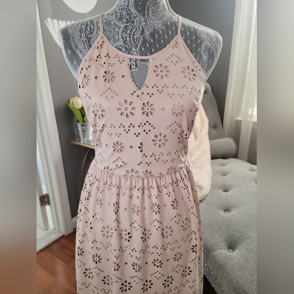 LC Lauren Conrad Suede Eyelet Sundress Taupe Size Small Laser Cut Keyhole